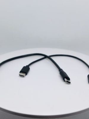 Комплектні кабелі USB і Type-C для підключення TSync One